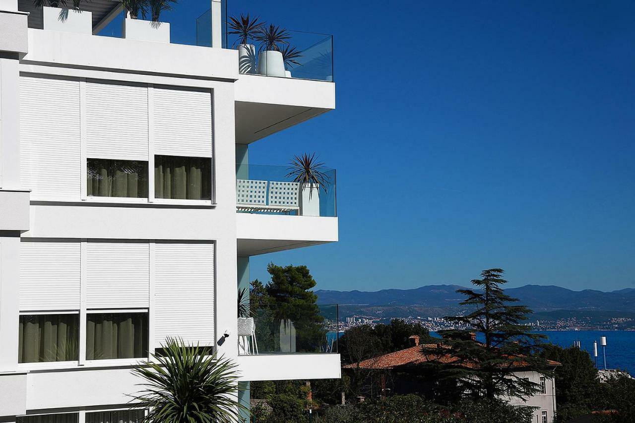 Stylish Apartment 100 M From The Beach 오파티아 외부 사진